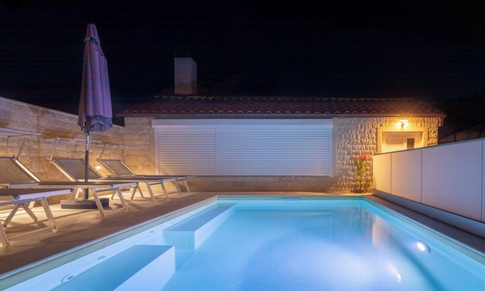 Punat Apartment | Studio with terrace and shared pool