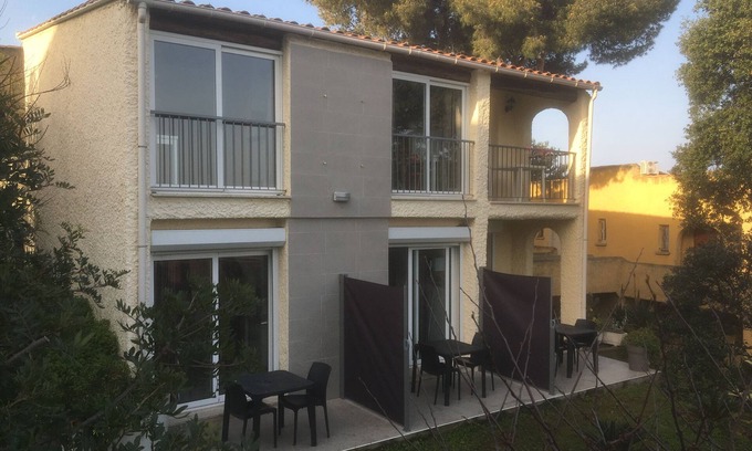 Marine de Saint Ambroggio Apartment | Studios Tout Equipes Commerces 100m Plage 600m