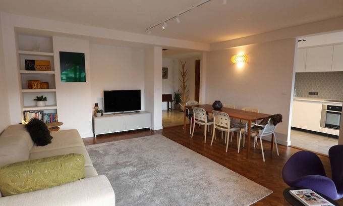 Saint-Gervais-les-Bains Apartment | Stunning, modern 3 bedroom apartment with mountain views - centre of St. Gervais