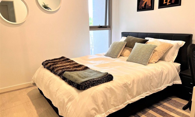 Parramatta Apartment | Stunning 3 bed apartment in Parramatta, Sydney