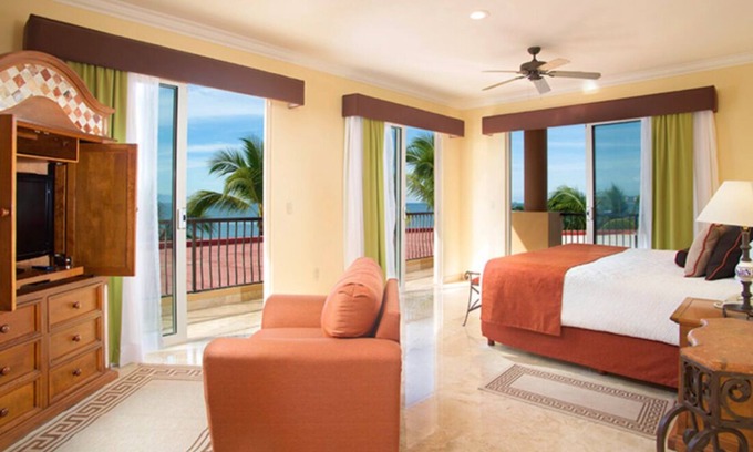 Flamingos Condo | Stunning 3BR w/Resort Access – Pool, Spa & Beachfront Fun!