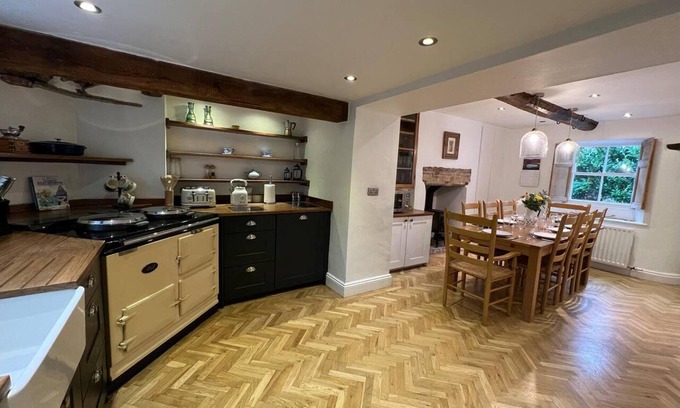 Caldbeck House | Stunning 4-bed Grade II House in the Lake District