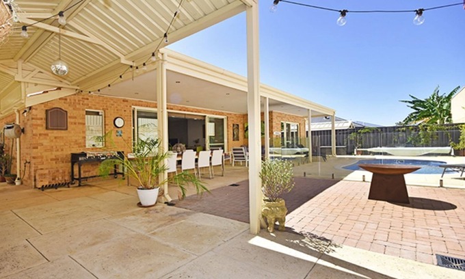 Butler House | Stunning 4 Bedroom 2 Bathroom Home With Electric Heated Swimming Pool