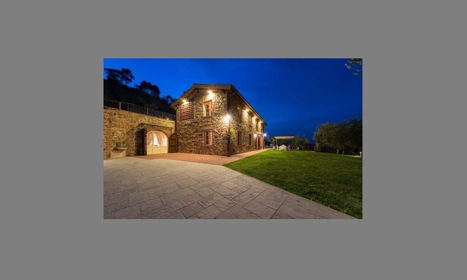 Vorno Villa | Stunning 4 Bedroom Villa near Lucca