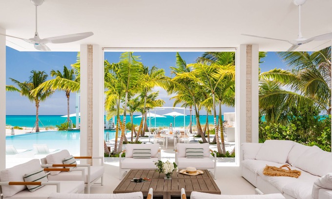 Leeward Settlement Villa | Stunning 5 Bedroom Beachfront Property