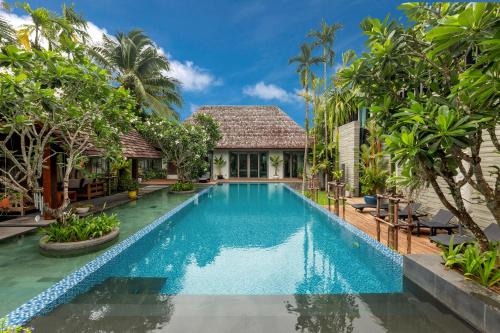 Choeng Thale Villa | Stunning 5BR villa with freshwater pool & tropical garden