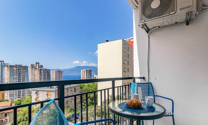 Rijeka Apartment | Stunning apartment in Rijeka with WiFi
