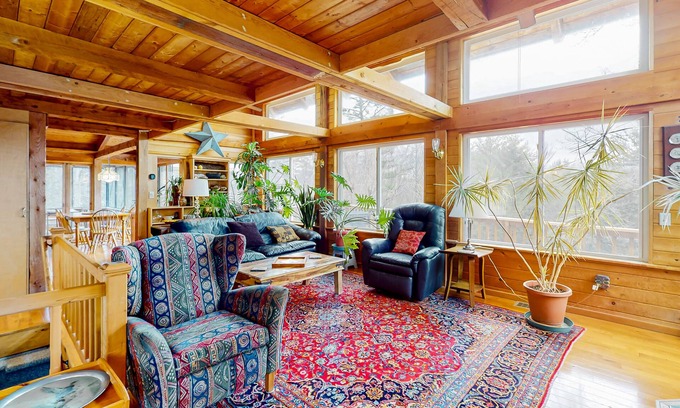 Williamsville House | Stunning dog-friendly home with board games, sauna, balcony, gas grill, & deck