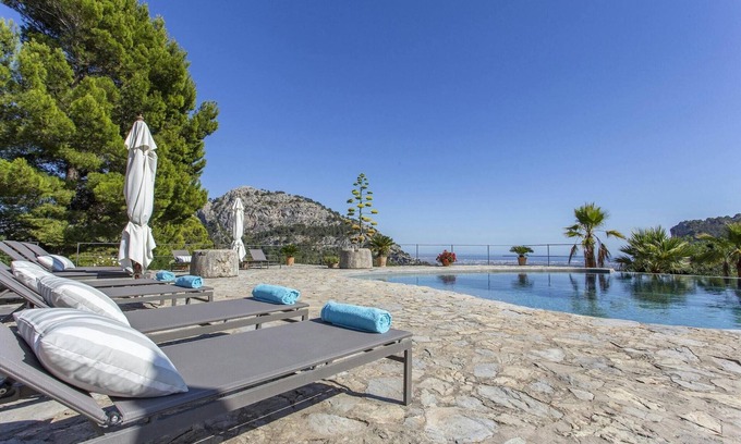 S'Arxiduc Villa | Stunning farmhouse with private pool