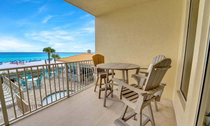 Thomas Drive House | Stunning Gulf Front Condo, Majestic Sunset Views from Private Balcony, Pool, Beach Access-Sleeps 6!