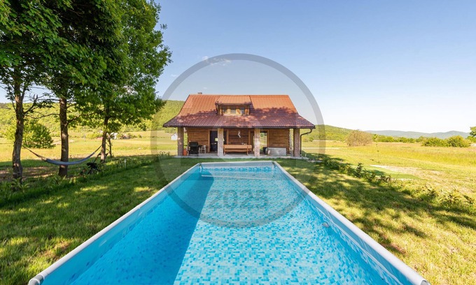 Gospic House | Stunning home in Prvan Selo with sauna