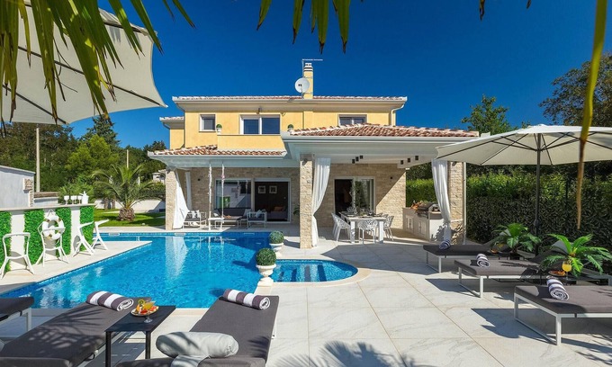 Babici House | Stunning home in Umag