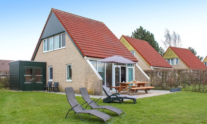 Vlagtwedde House | Stunning home in Vlagtwedde