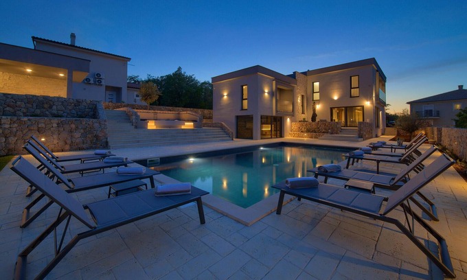 Vrh House | Stunning home in Vrh with sauna