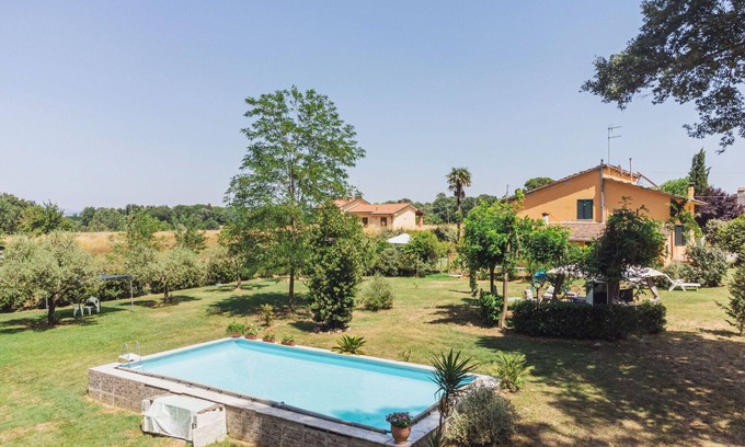 Castelfranco di Sotto House | Stunning villa for 4 guests with pool, WIFI, TV and patio