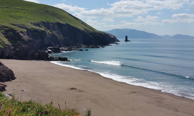 Dingle House | Stunning Luxury Beachside Home with Spectacular Views of Ocean & Dingle Bay!