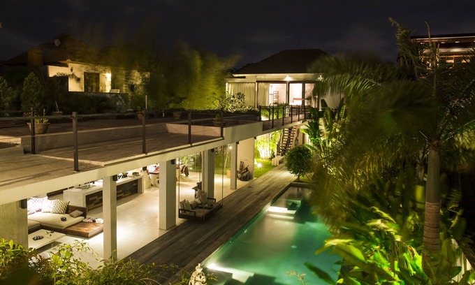 Umalas Villa | Stunning open plan 5BR villa set quietly amongst yet minutes to the beach!