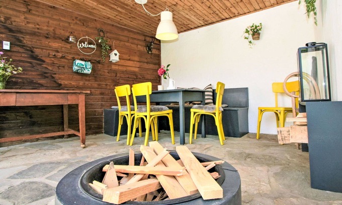 Steinach am Brenner House | Stunning private villa for 3 people with WIFI, TV, patio and pets allowed