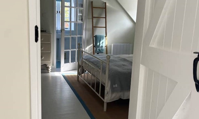 Bradford-on-Avon House | Stunning period annexenn