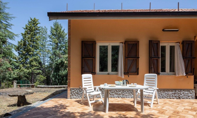 Linguaglossa Villa | Stunning private villa for 8 people with WIFI, TV and terrace
