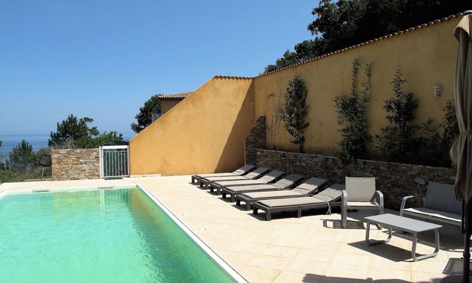Favone Villa | Stunning private villa with A/C, WIFI, private pool, TV, terrace, pets allowed and panoramic view