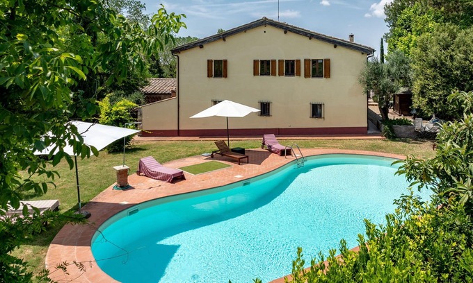 Monteriggioni House | Stunning private villa for 8 guests with private pool, WIFI and TV, close to Siena