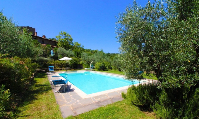 Monte San Savino Villa | Stunning private villa for 4 guests with WIFI, A/C, private pool and TV, close to Arezzo