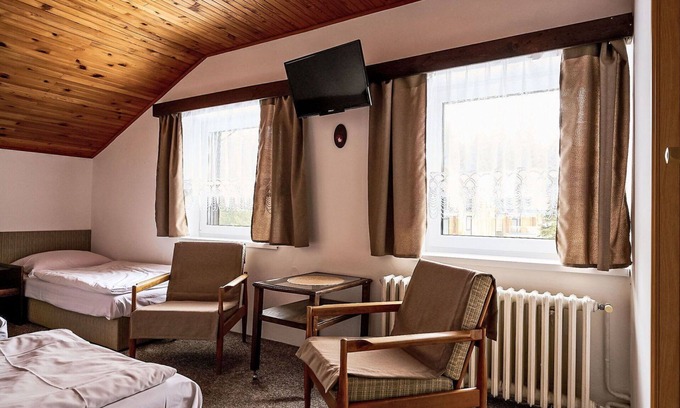 Harrachov House | Stunning private villa for 12 guests with WIFI, TV, balcony, pets allowed and parking