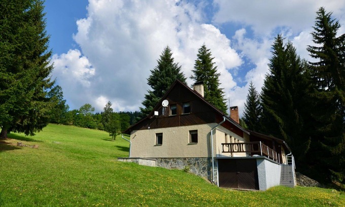 Vitkovice House | Stunning private villa for 12 guests with WIFI, TV, terrace, pets allowed and panoramic view