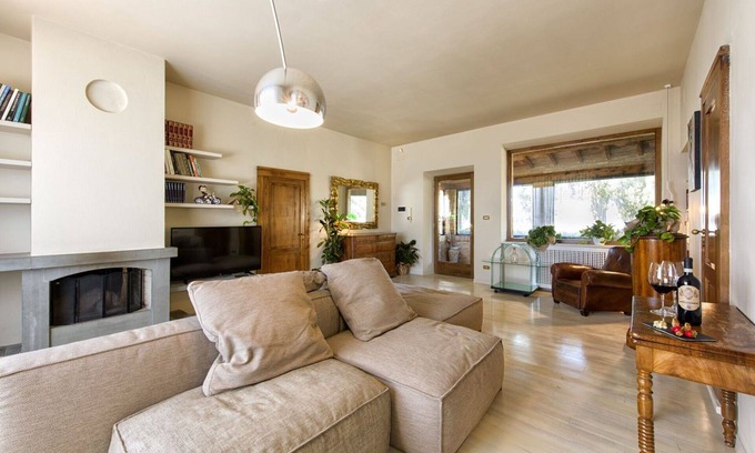 Montalcino Villa | Stunning private villa for 6 guests with hot tub, A/C, WIFI, TV, patio, panoramic view and parking