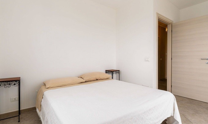 Castellaro House | Stunning private villa for 8 people with WIFI, terrace, pets allowed, panoramic view and parking