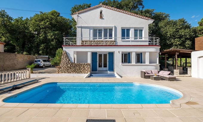 Plage d'Argeles House | Stunning private villa for 8 people with WIFI, A/C, private pool, TV and terrace