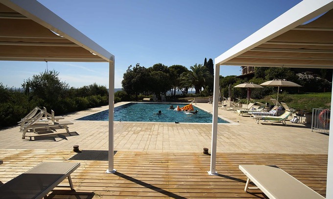 Scarlino Villa | Stunning private villa with WIFI, private pool, A/C, TV, terrace, pets allowed and panoramic view