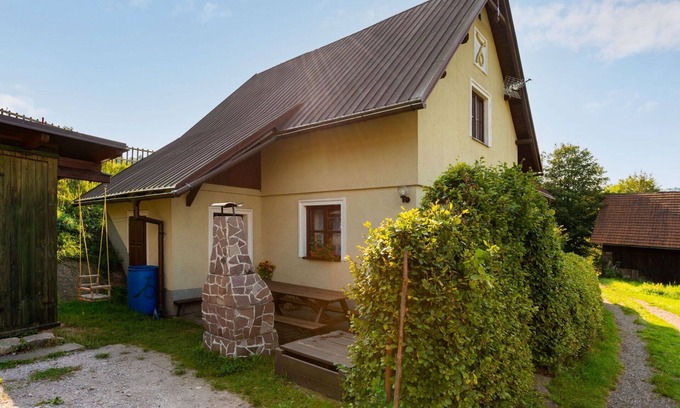 Haje nad Jizerou House | Stunning private villa with WIFI, private pool, TV, terrace, pets allowed, panoramic view, parking