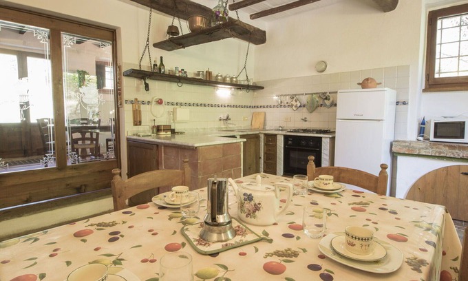 Montoro Villa | Stunning private villa for 10 guests with pool, A/C, WIFI, TV, panoramic view and parking