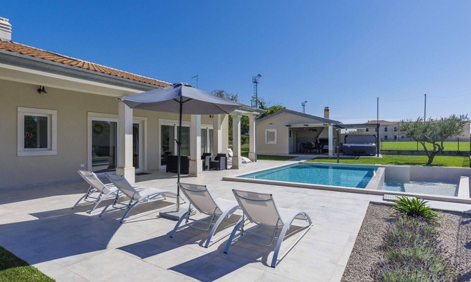 Nova Vas House | Stunning private villa for 8 guests with A/C, WIFI, private pool, hot tub, TV and terrace