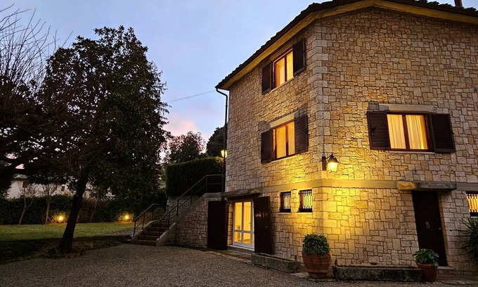 Cetona Villa | Stunning private villa for 7 people with WIFI, private pool, TV and veranda