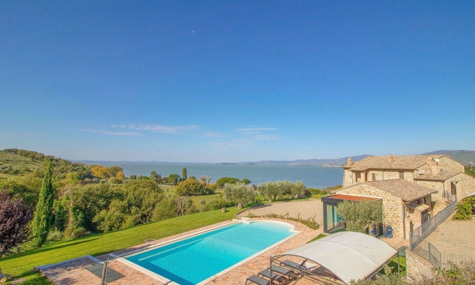 Torricella Villa | Stunning private villa with private pool, WIFI, A/C, hot tub, TV, patio, pets allowed and parking
