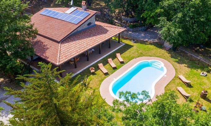 San Lupo House | Stunning private villa with private pool, A/C, WIFI, TV, patio, pets allowed and panoramic view