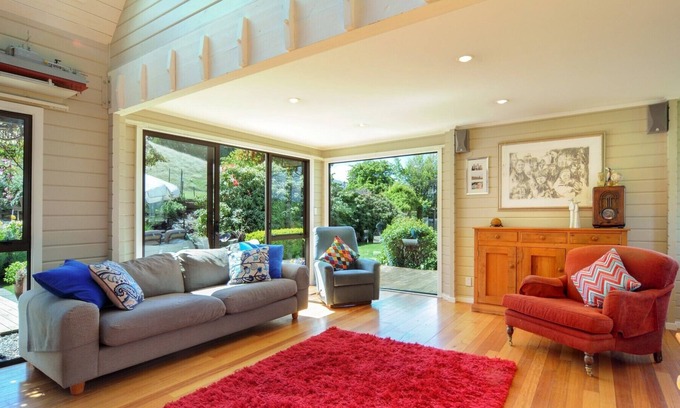 Dalefield House | Stunning Rural Spot with Spectacular Views Perfect for 2-12 people
