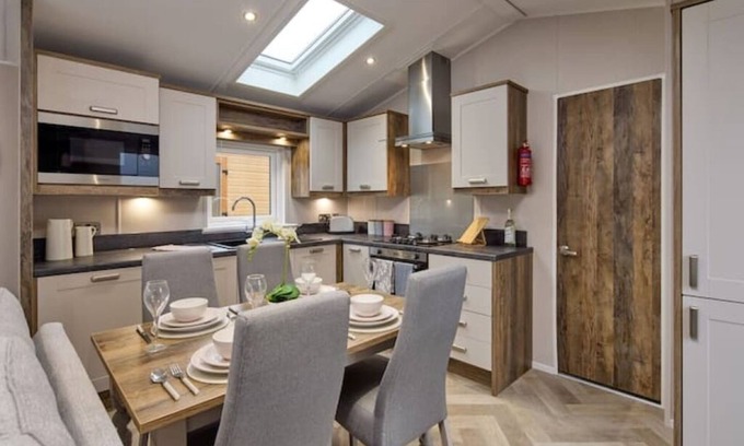 Letham Grange Cabin | Stunning Sheraton in Arbroath