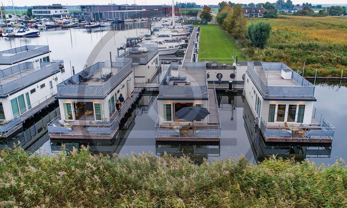 Municipality of Aalsmeer Boat Rental | Stunning ship in Aalsmeer with kitchen