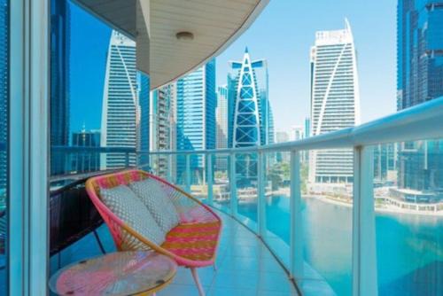 Jumeirah Lake Towers Apartment | Stunning skyline- lake view modern cozy apartment