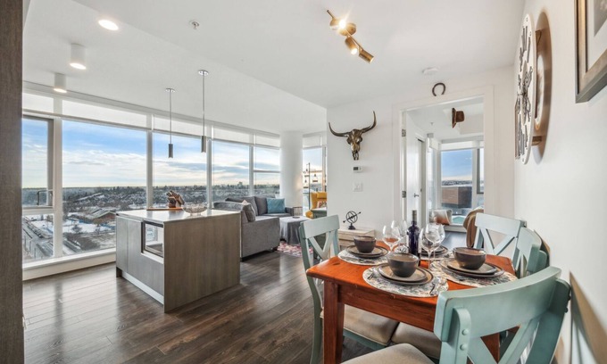 Victoria Park Condo | Stunning Stampede Oasis.