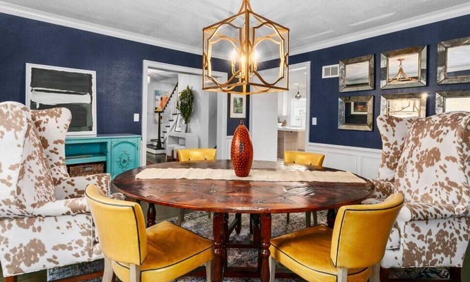 Kansas City House | Stunning Stylish Home PrimeLocation 4 BR
