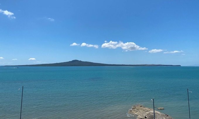 Kohimarama Apartment | Stunning TOP Floor Apartment-kohimarama