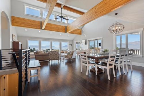 Park City House | Stunning views sleeps 10 firepit decks hot tub