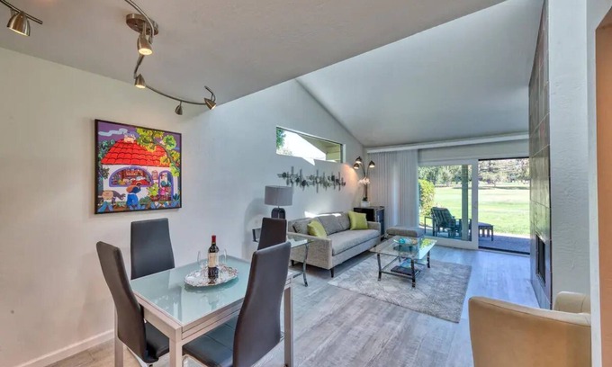Napa Condo | Stunning View Silverado 2 BD Condo on Golf Course w/Pool