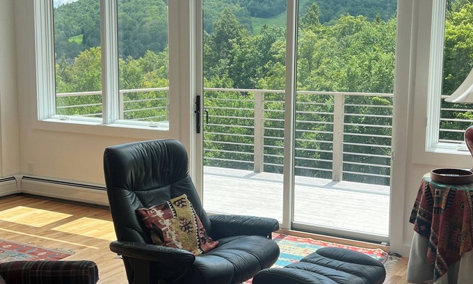 Warren House | Stunning views of Lincoln Peak, 2-bedroom townhome at Sugarbush