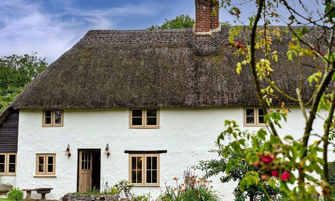 Blandford Forum House | Stunning villa for 6 guests with WIFI and terrace